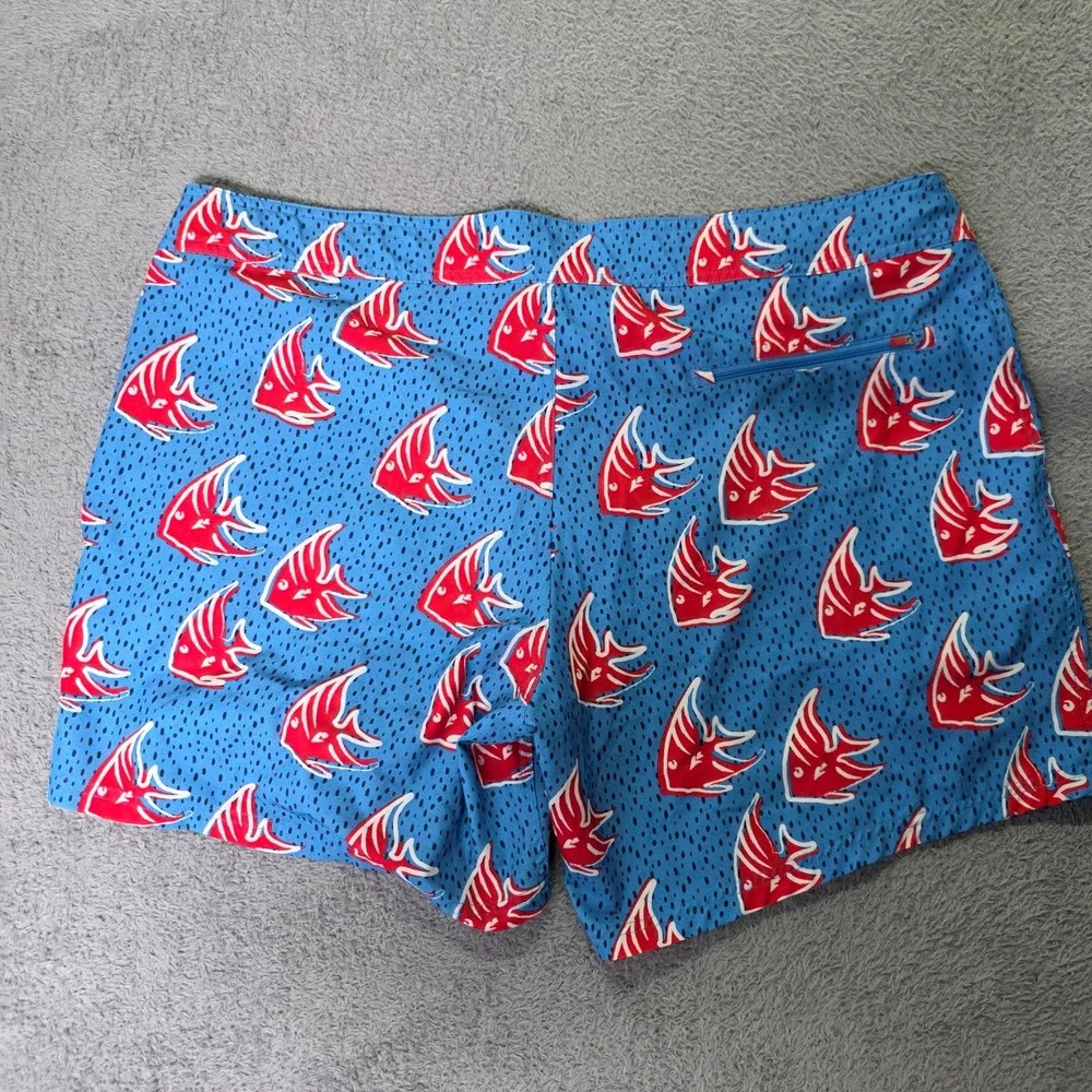 Chubbies Mens XXL Shorts Blue Red Fish Print Performance Stretch 6in Inseam